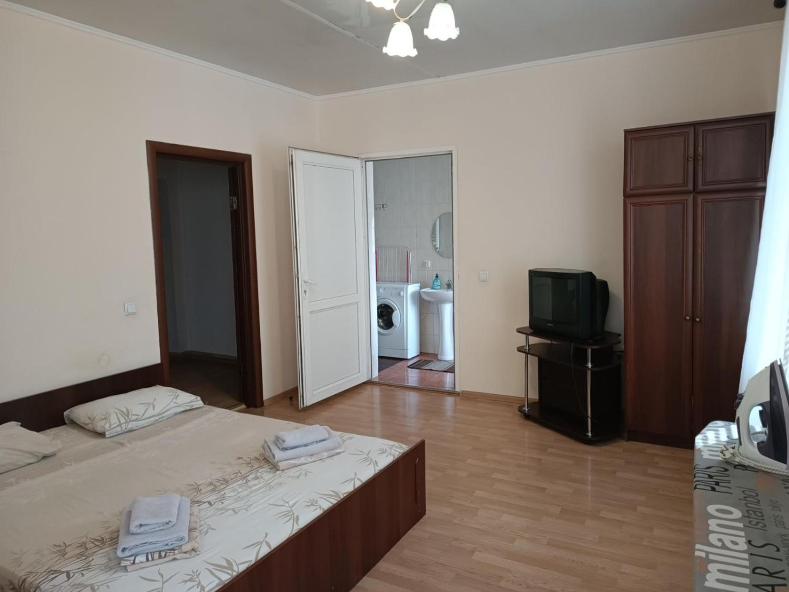 Apartments Domovik On Beregovskaya 3 Mukaczewo Zewnętrze zdjęcie